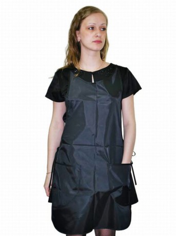 FUNHAIRCUT.COM - PHOTOS - Nylon smocks and aprons - black hairdresser apron