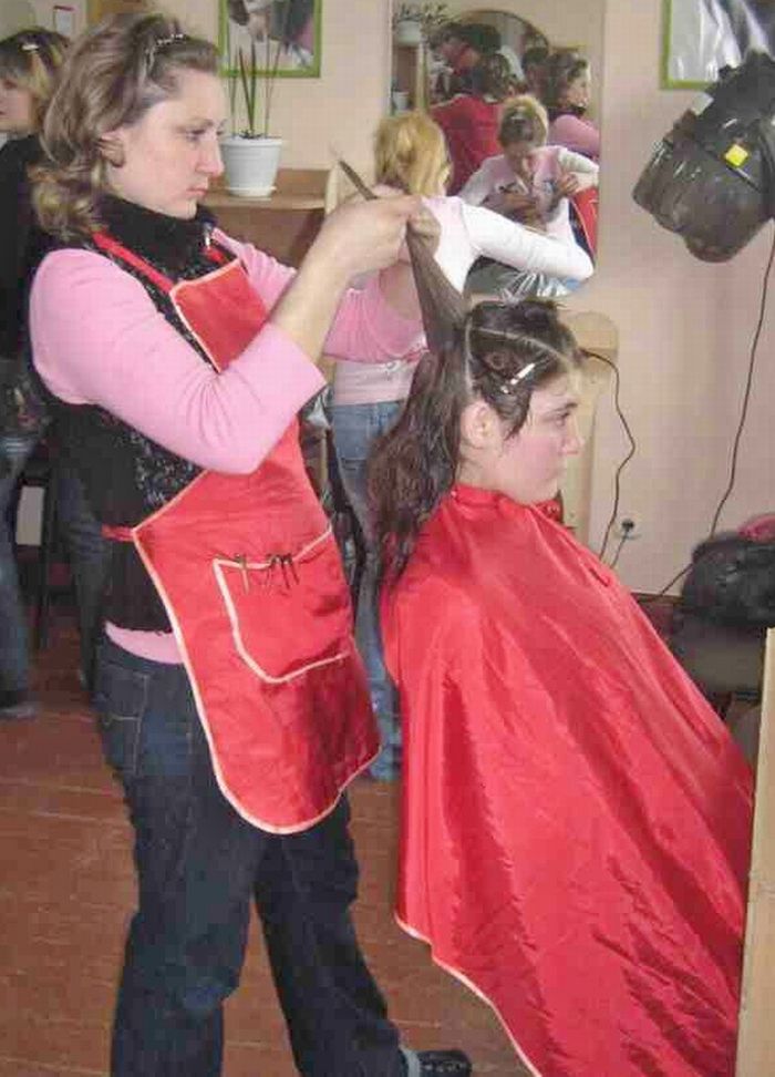 barberette-cutting-hair