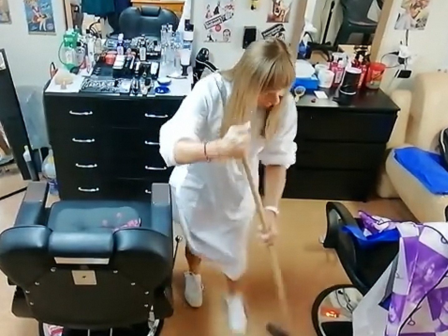 Screenshot_20251106_185130_com.google.android.youtube_edit_445533856425764